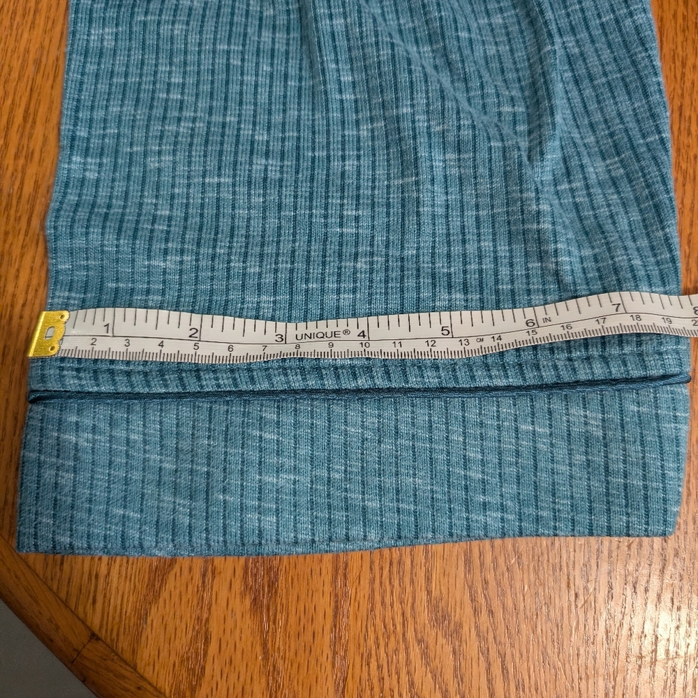Green Robe L/XL (I04) - Picture 10 of 12